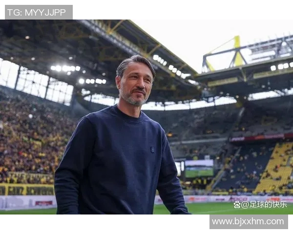 足球明星做出鄙视手势引发热议网友热议其背后深意与影响 足球明星做出鄙视手势引发热议网友热议其背后深意与影响